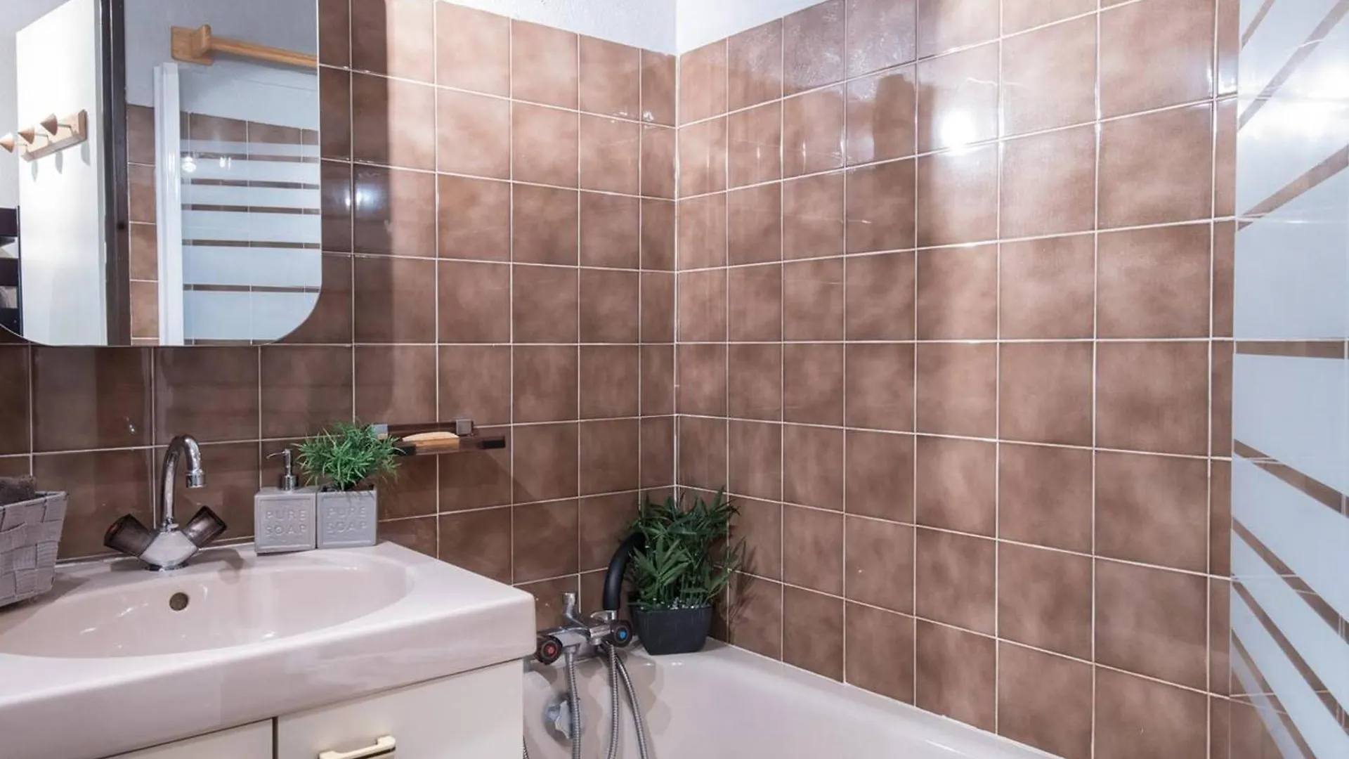 Studio Pratique Pour 4 Pers, Parking Prive, Proche Centre, Telepherique Et Navette Gratuite - Fr-1-296-140 Saint-Lary-Soulan 0*,  France